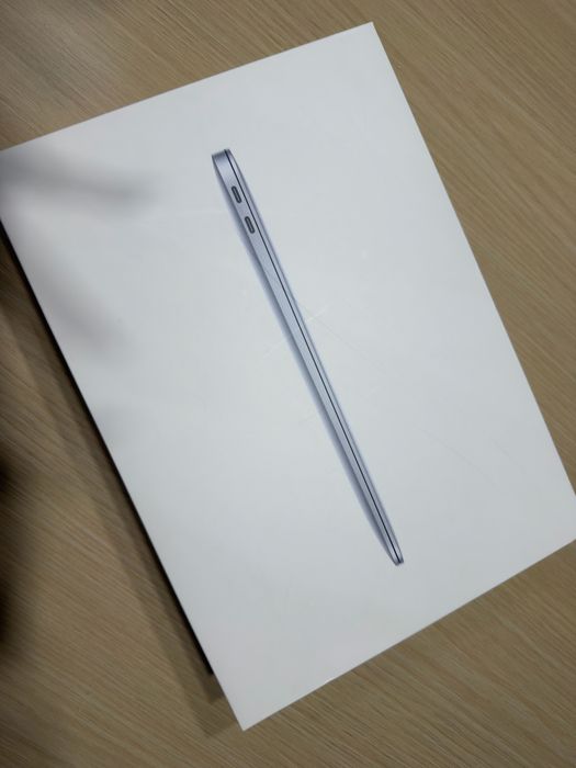 MacBookAir (13-calowy, 2020 rok)