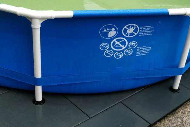 Płyty gumowe stabilizujące pod basen ogrodowy nawierzchnia pod basen