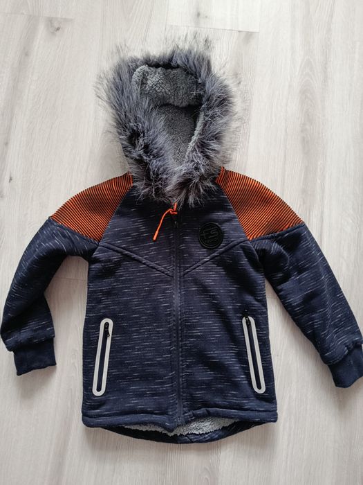 Bluza na ciepłym polarze r. 110, 116