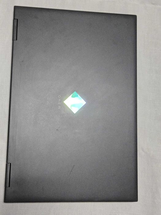 HP OMEN 15 - ryzen 7 5800h RTX 3060