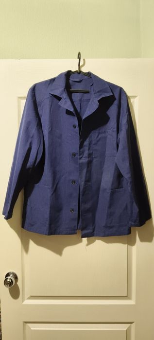 Рабочая мужская одежда.