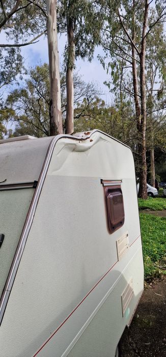 Caravana VOYT – 2.000€ Negociáveis - com documentos