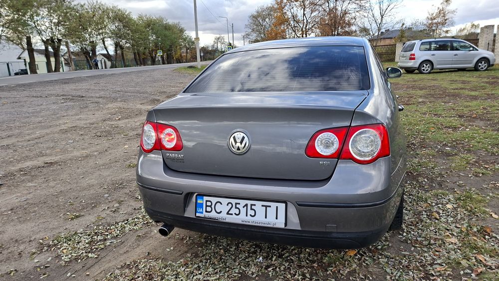 Обміняю Фольцваген пасат б6.1.6.бенз.