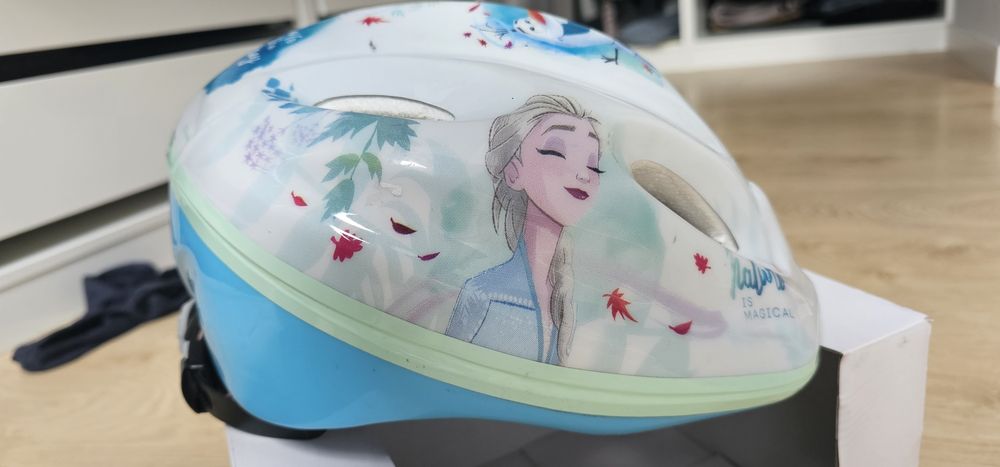 Kask rowerowy Anna i Elsa  kraina lodu 52-56
