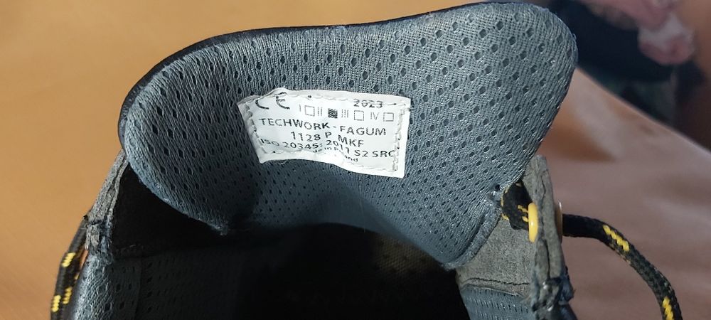 TECHWORK FAGUM 46 buty ochronne z metalowym noskiem