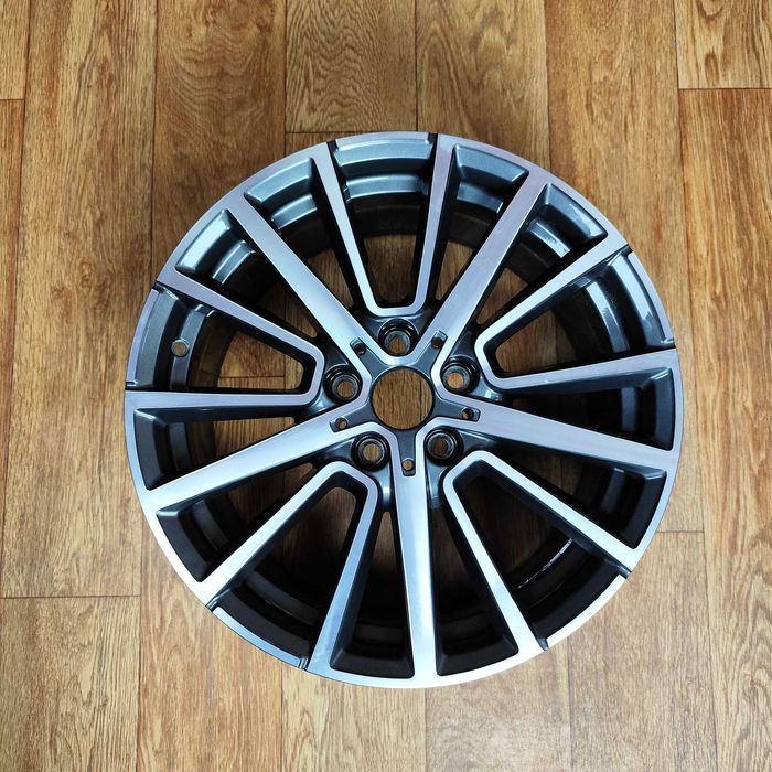 R18 8J ET57 оригінал BMW 1 F40 2 F44 F45 F46 стиль 512, диск бмв 5*112