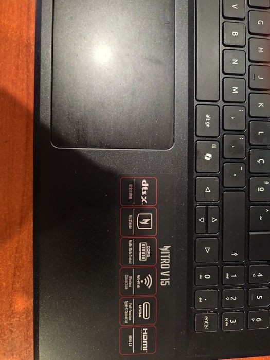 Acer Nitro V 15 – RTX 4050 / 16GB / 165Hz