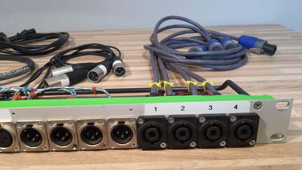 Panel rack amprack 1u speakon xlr neutrik powercon dystrybutor zasilan