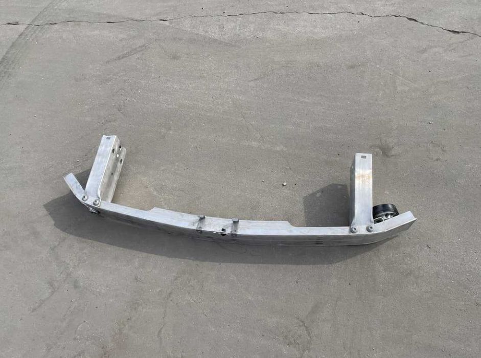 Підсилювач бампера Mercedes CLA 118, підсилювач мерседес