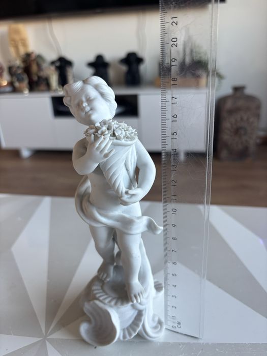 Figura Primavera Vista Alegre – Coleção 4 Estações do Ano | Porcelana Biscuit
