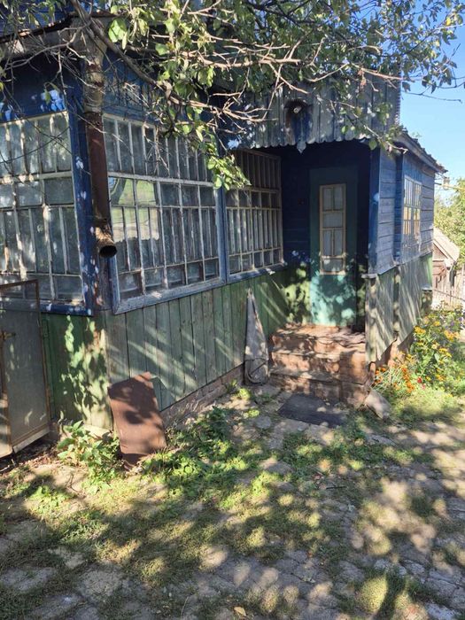 Продам деревʼяний будинок в смт.Буди. ТОРГ