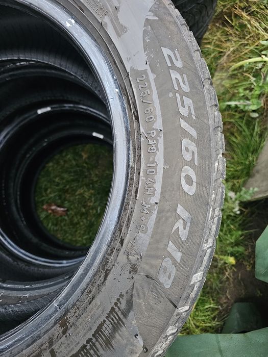 Opony zimowe Pirelli 225/60R18 104H