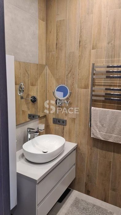 Tetris Hall Тетріс Холл продаж 1-к квартири з ремонтом по Діловій 2/1