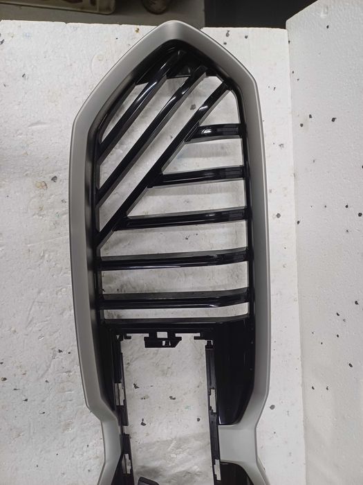 grill bmw 1 f70 model 5a35d15 rok 2024-