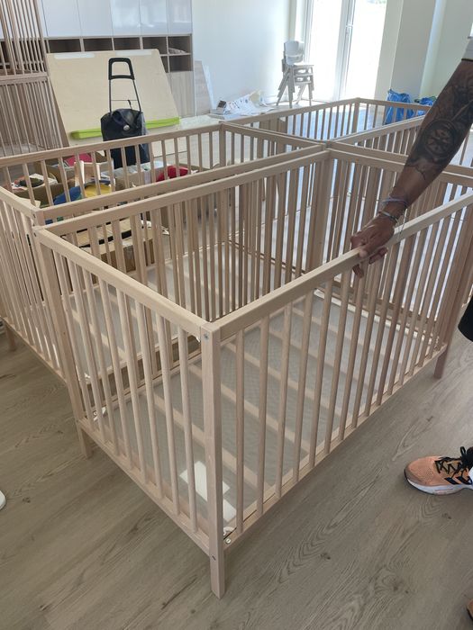 Berço (NOVO) em Madeira para creche ou infantario
