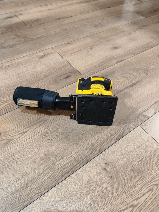 Szlifierka oscylacyjna DeWalt 18v, rok 2024