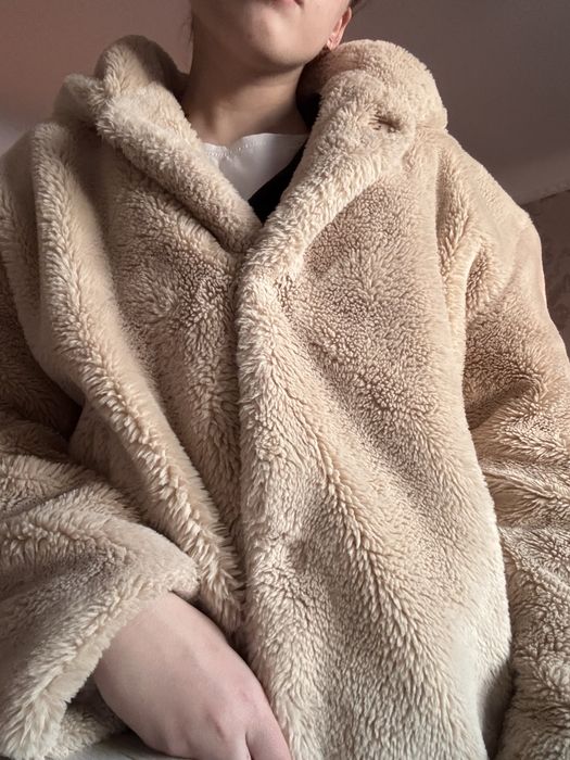 Шубка від zara .,.