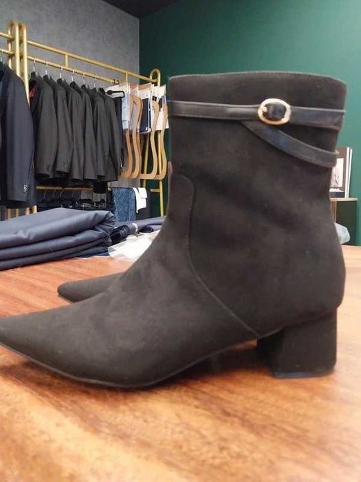 Botins Seaside 38