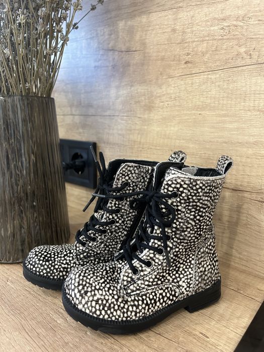 Неймовірні черевики, сапожки 22 розмір