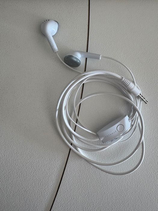 Fones Samsung em ótimo estado com