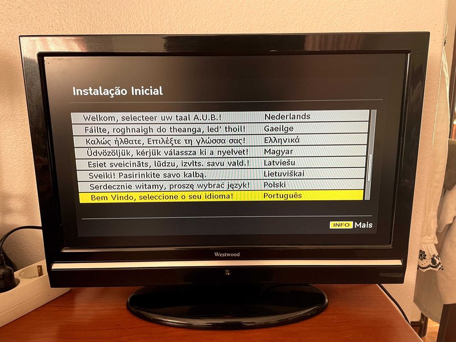 TV WESTWOOD LCD 19" - Modelo 19W10TDT4