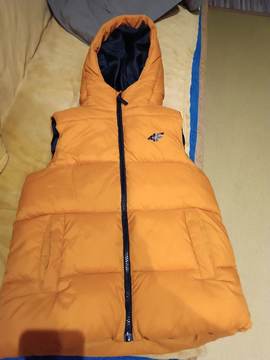 Bezrękawnik chłopięcy 152   4f stan idealny