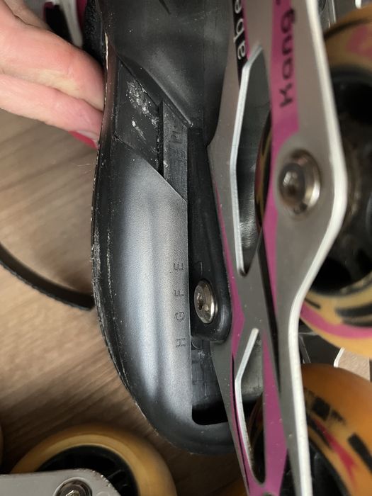 Ролики від 35 до 39 розміру