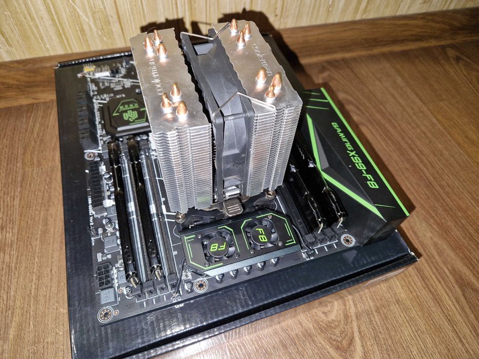 Комплект HUANANZHI X99-F8 + Intel Xeon E5 2680V3 + DDR4 32Gb Atermiter