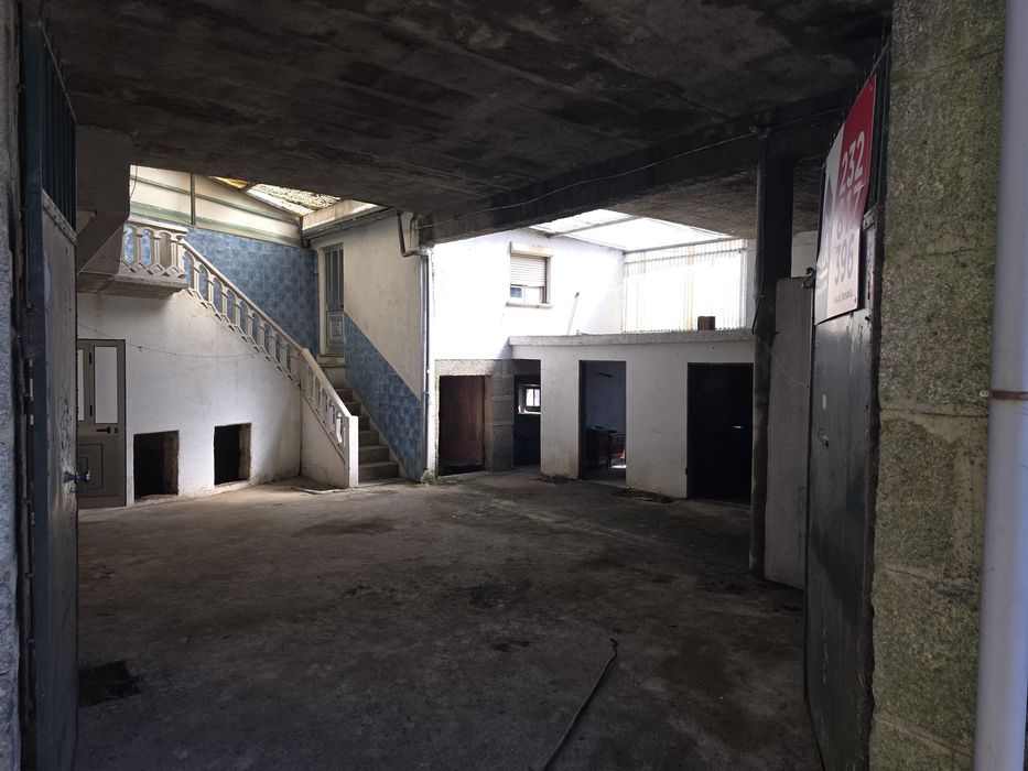 Vende-se  Moradia T3