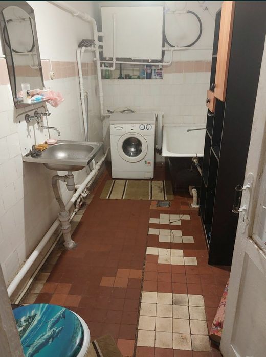 Продам отдельно стоящий дом центре Слободки