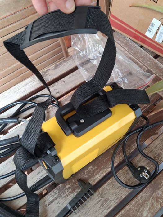 Maquina de soldar inverter portátil 250A Nova