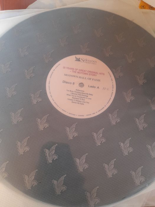 Disco de vinil com caixa