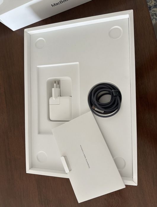 Macbook M3 com garantia