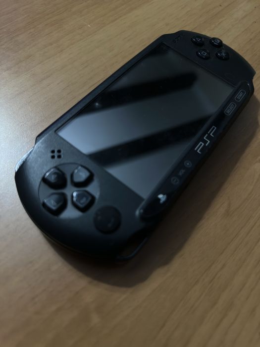 PSP E1004 Street (não funciona)