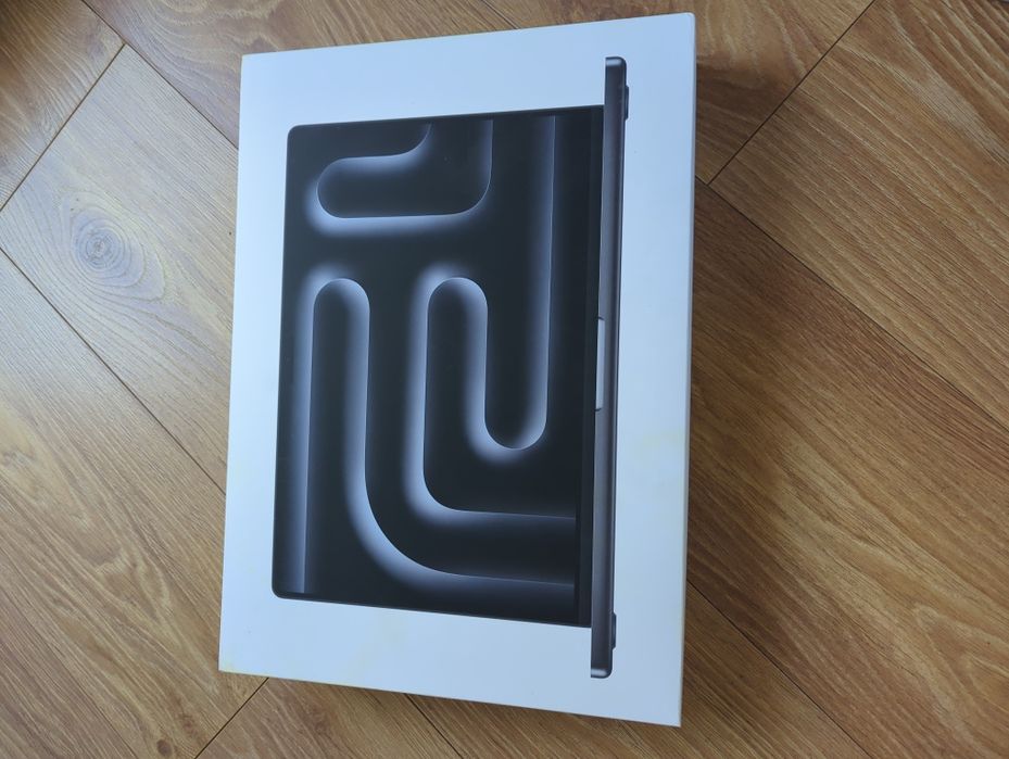 MakBook Pro M5 (48gb/2TB)