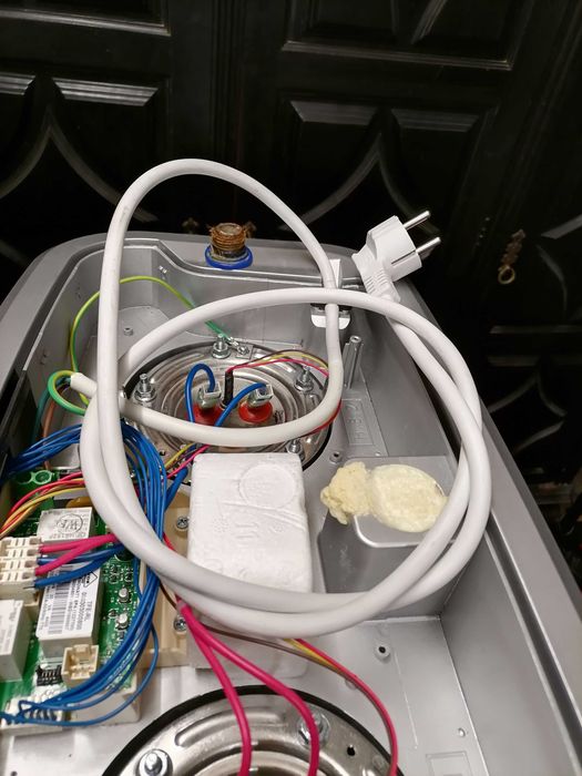 Cabo de alimentação + terminais + fixador p/ termo. Ariston VLS evo100