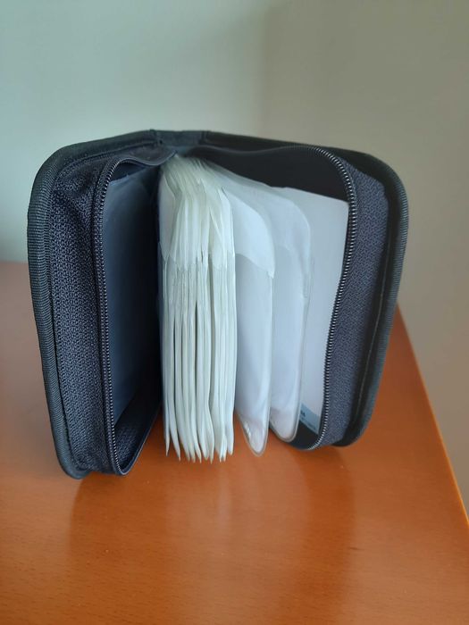 Bolsa/Estojo para 24 CDs/DVDs com fecho – Preto (Bom estado)