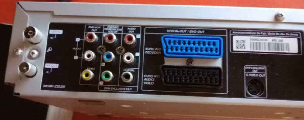 Videogravador LG Combinado DVD e VHS