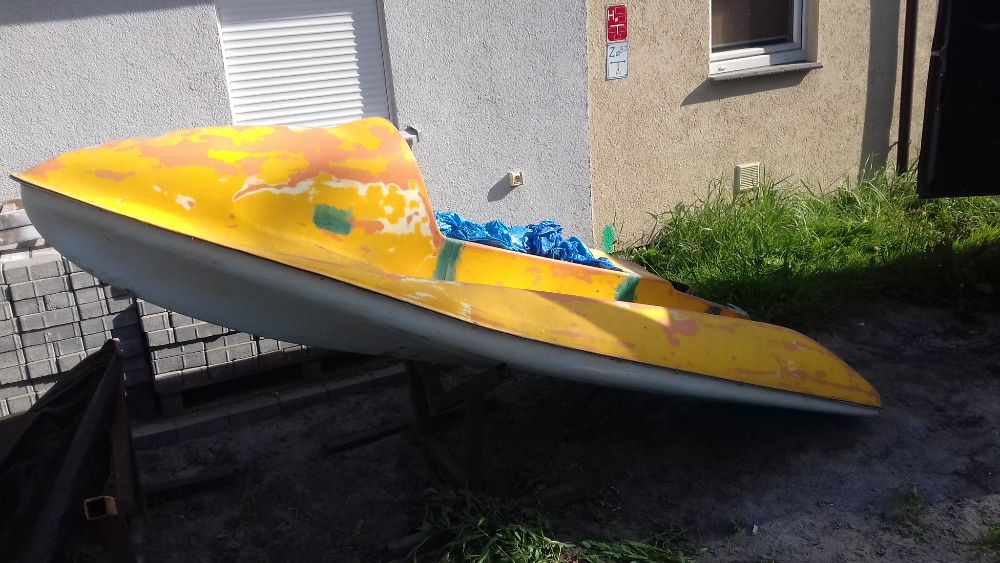 Skuter wodny pod silnik zaburtowy