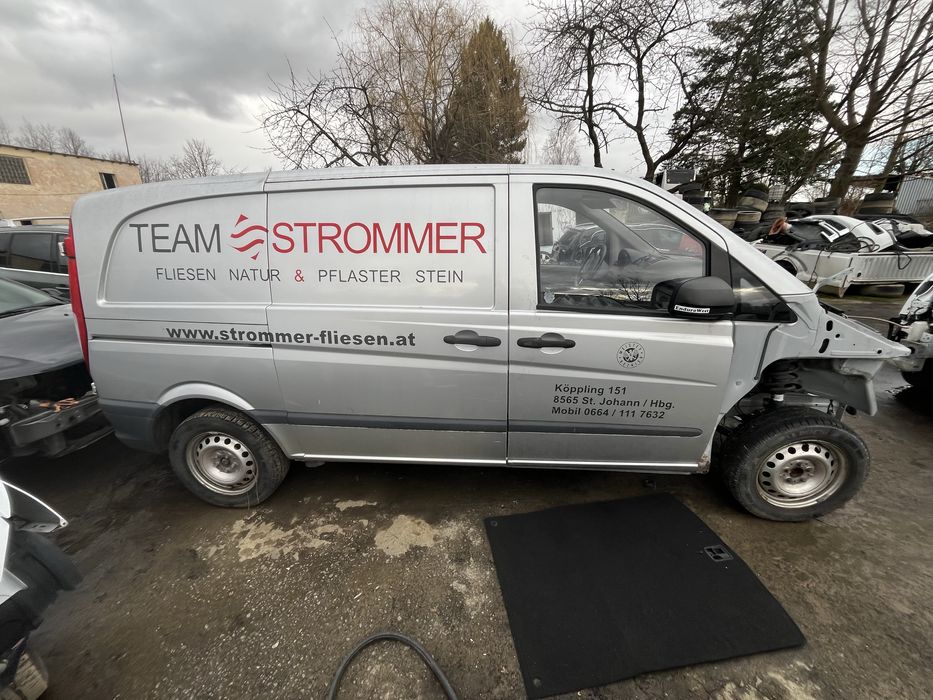 Vito 639  całe na czesci 2012 rok Drzwi 9744 Przód lampy