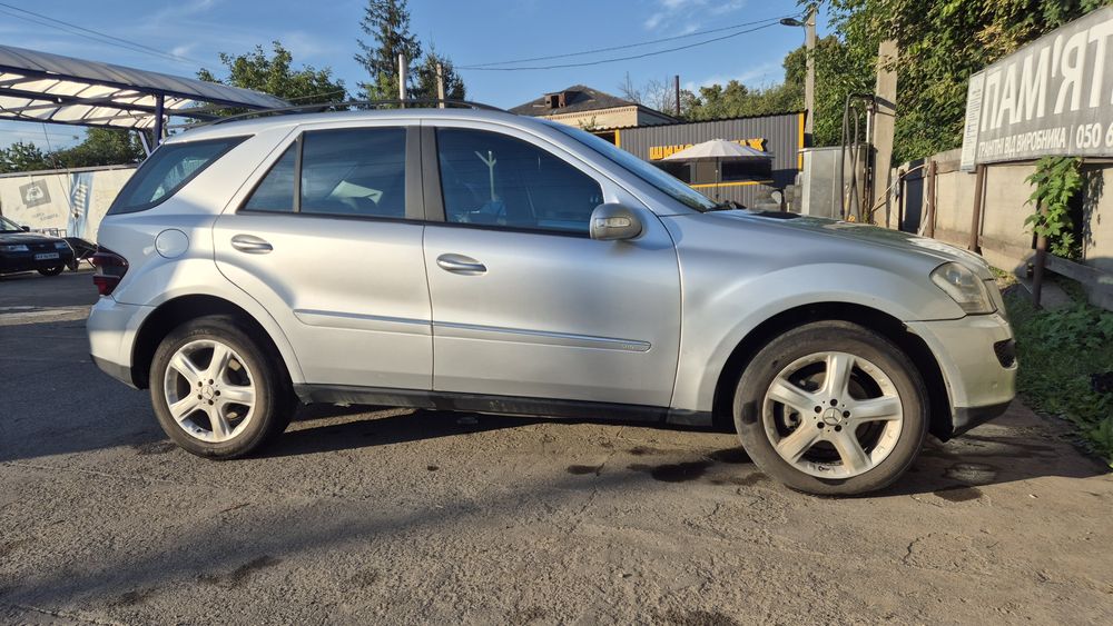 Продам авто Mersedes Benz ML320
