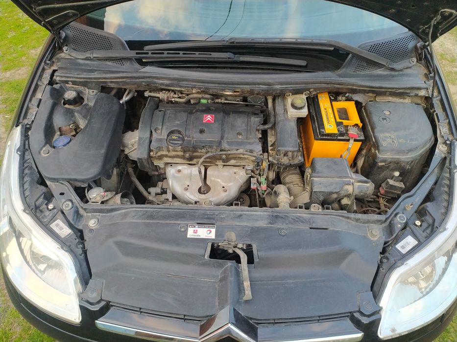 Citroen C4  1.6 бензин