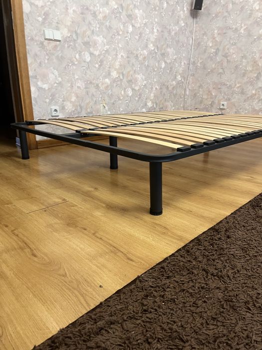 каркас із матрасом 190/140