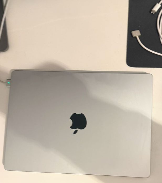M2 Pro MacBook Pro de 14"496330671957616642