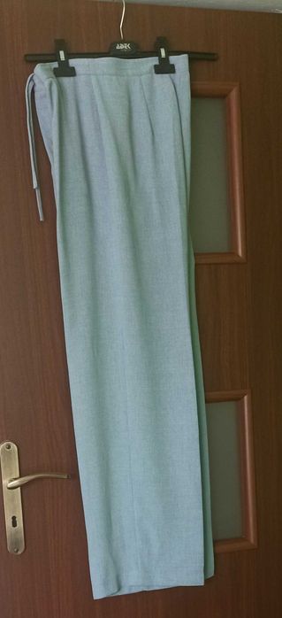 Spodnie klasyczne w kantkę eleganckie