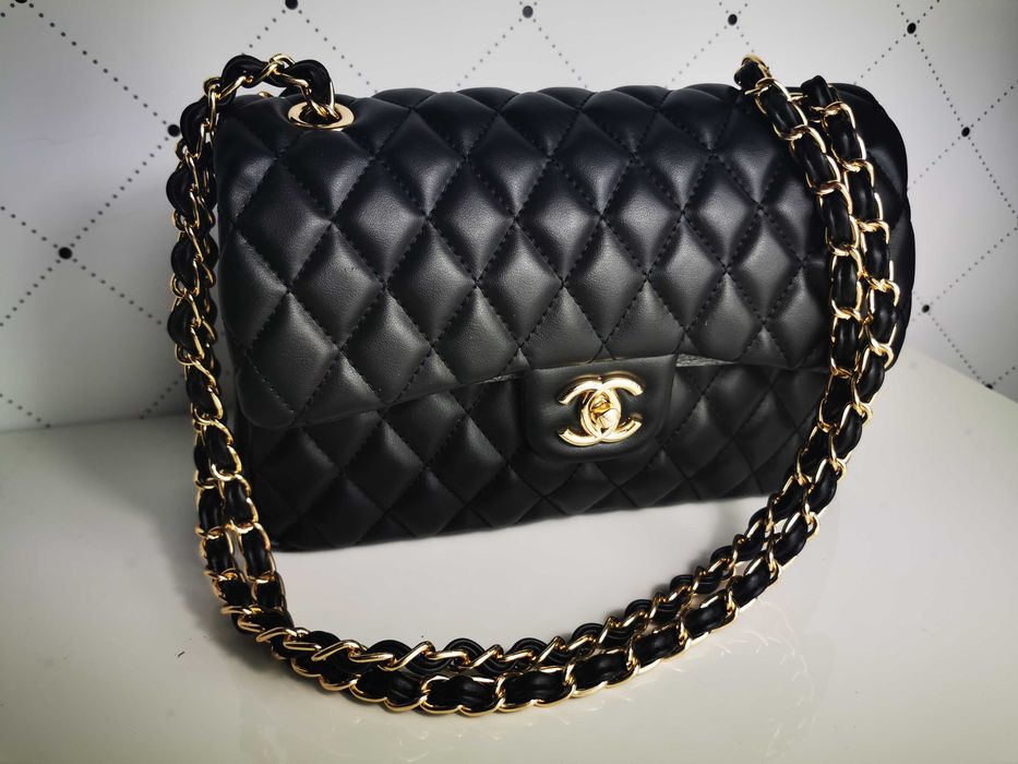Torebka damska Chanel torba listonoszka na lancuszku złotym Premium
