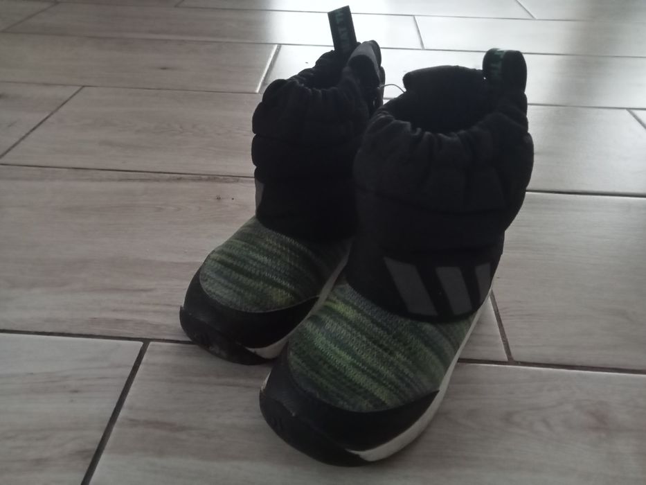 Buty zimowe śniegowce Adidas r. 24