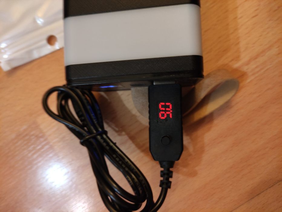 QC3.0 USB с 5-9-12В для WIFI роутер та світлодіод стрічка 12В