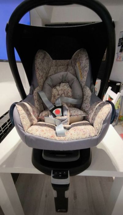 Maxi Cosi Cabriofix z bazą