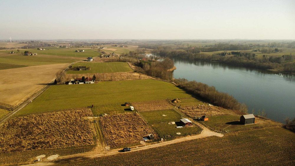 Działka nad jeziorem Steklin